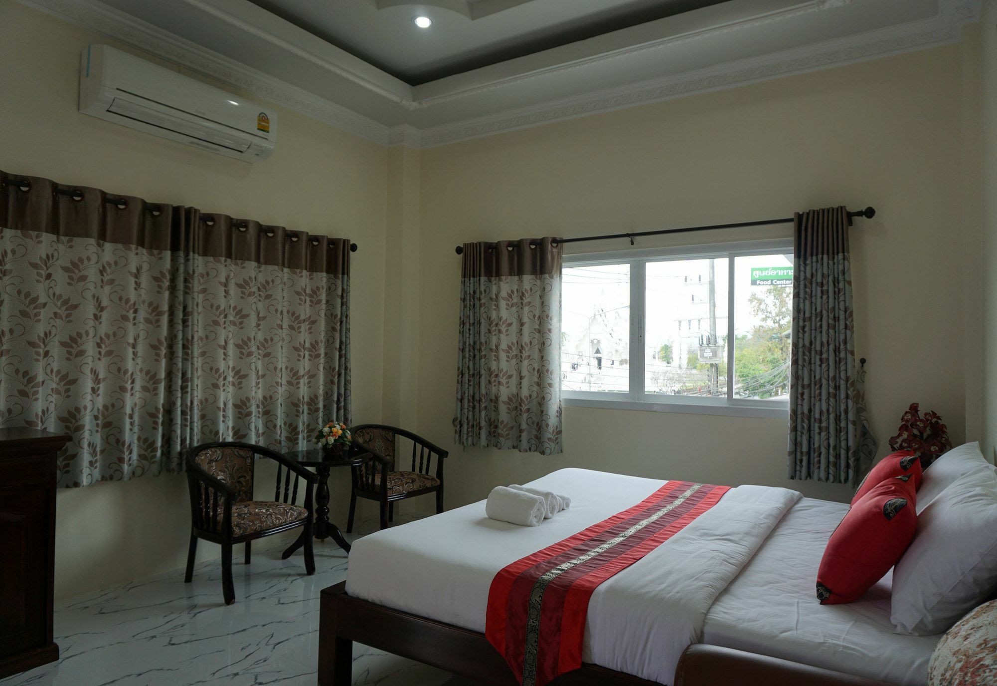 Reun Pon Aek Hotel Чианг Рай Екстериор снимка