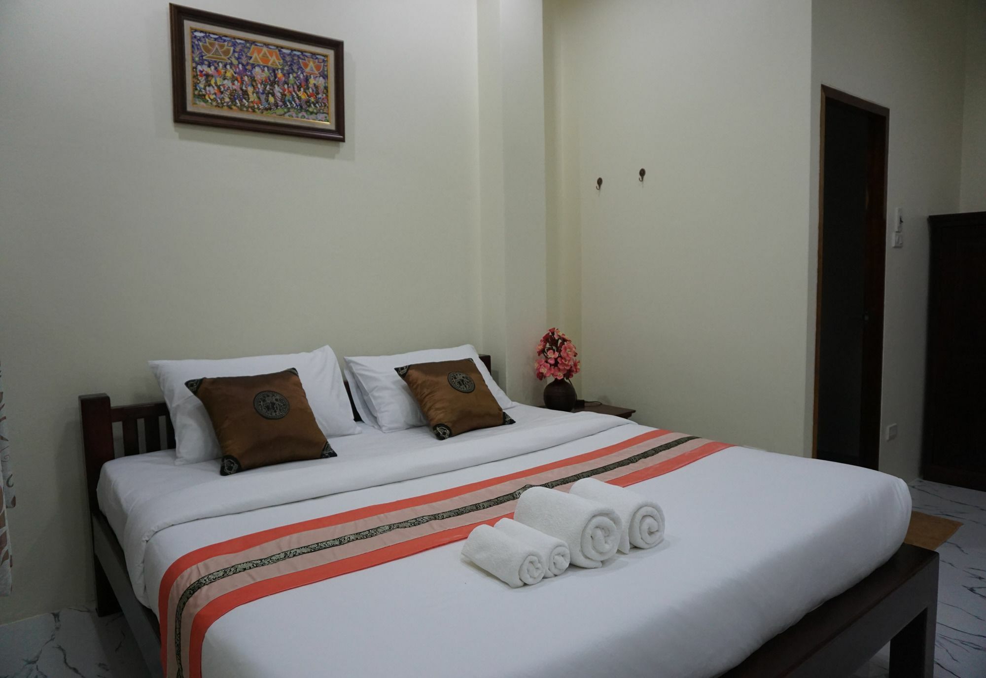 Reun Pon Aek Hotel Чианг Рай Екстериор снимка