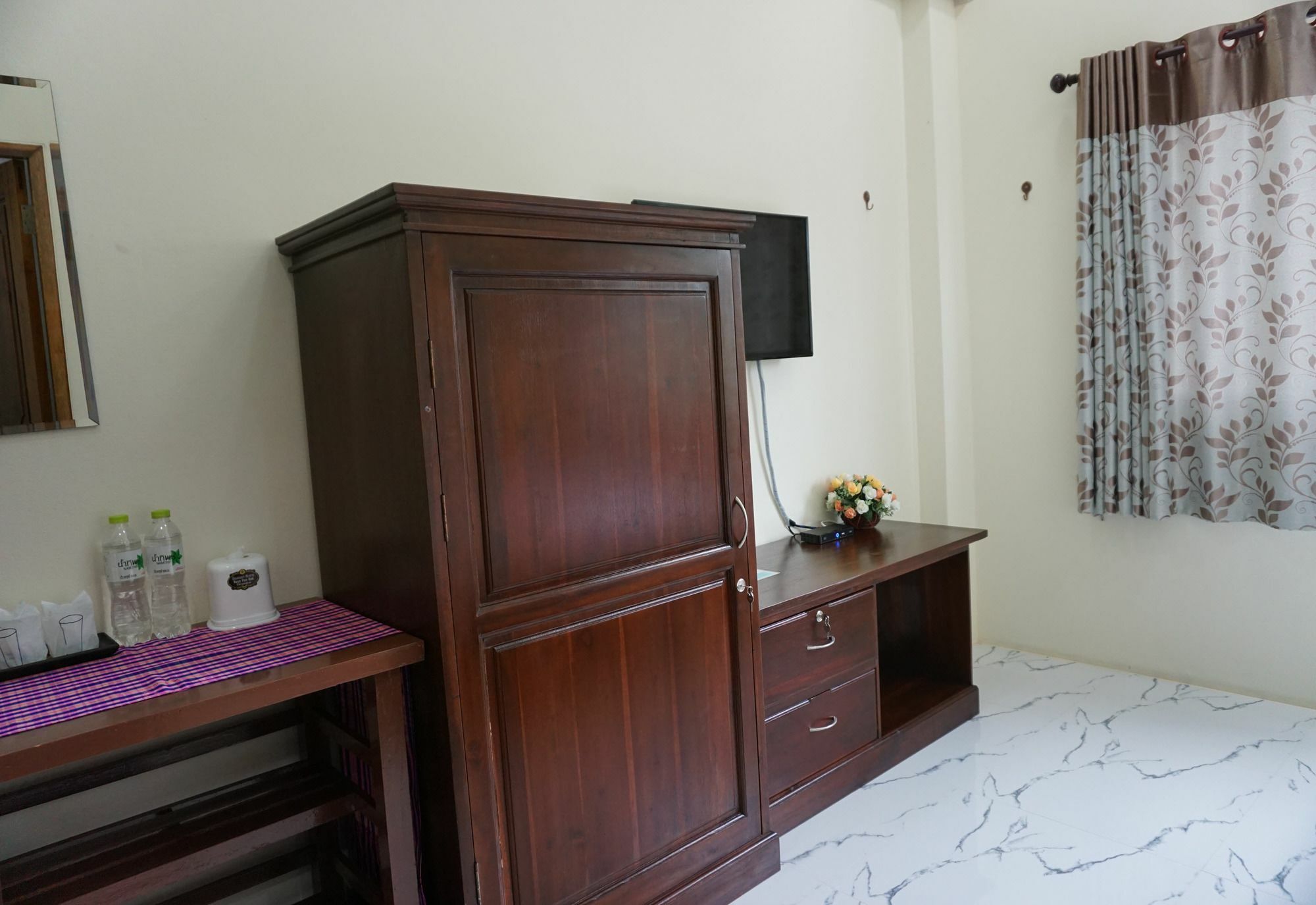 Reun Pon Aek Hotel Чианг Рай Екстериор снимка
